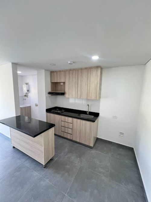 Apartamento de 2 alcobas en arriendo en La Doctora, Sabaneta, 67 m² · foto 2 de 11