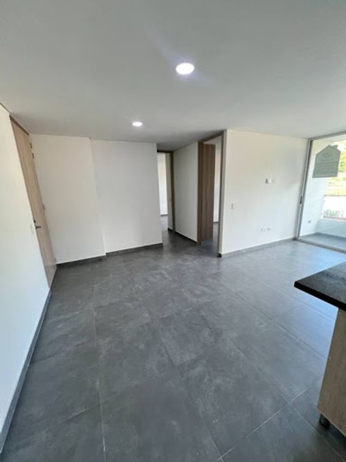 Apartamento de 2 alcobas en arriendo en La Doctora, Sabaneta, 67 m² · foto 4 de 11