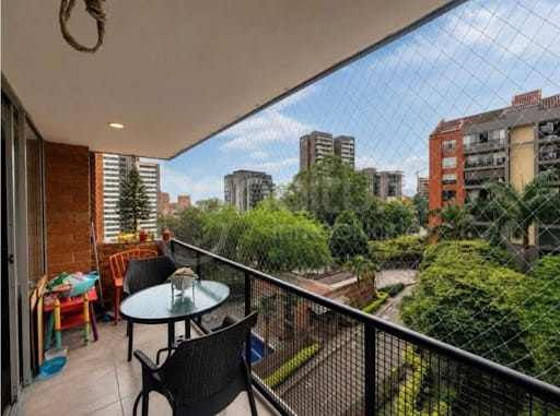 Apartamento de 3 alcobas en venta en Cristo Rey, Medellín, 101 m² · foto 17 de 19