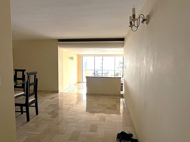 Apartamento de 3 alcobas en venta en Bellavista, Cali, 172 m² · foto 3 de 21