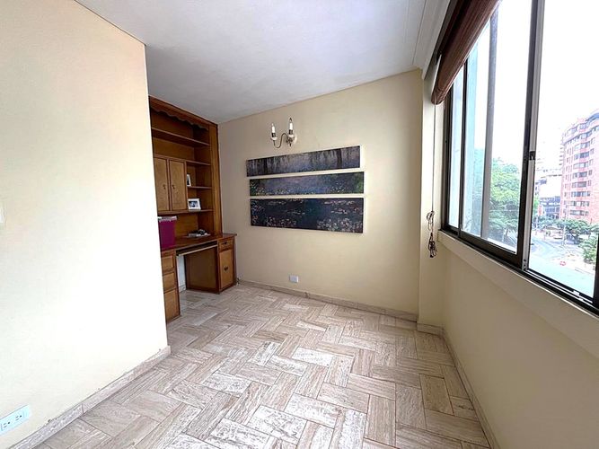Apartamento de 3 alcobas en venta en Bellavista, Cali, 172 m² · foto 7 de 21
