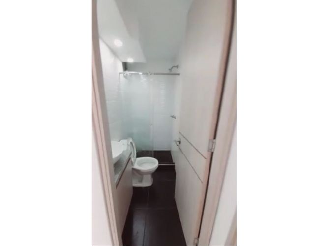 Apartamento de 3 alcobas en venta en Potrero Grande, Madrid, 60 m² · foto 10 de 14