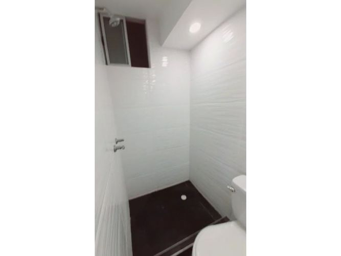 Apartamento de 3 alcobas en venta en Potrero Grande, Madrid, 60 m² · foto 12 de 14