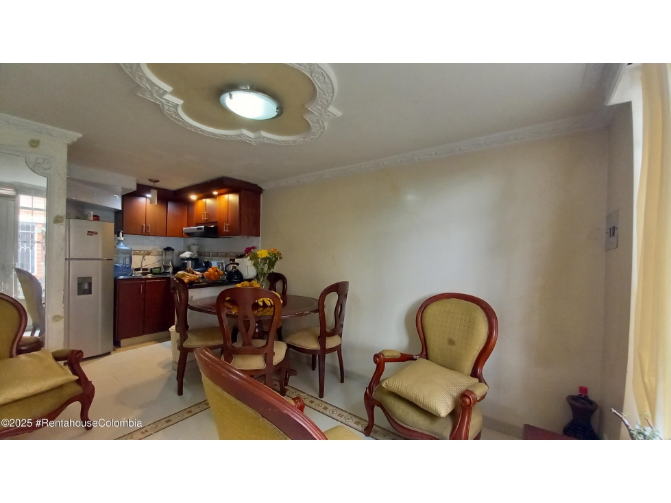 Casa en venta en Tintala, Bogotá · foto 4 de 24