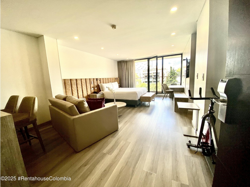 Apartamento en venta en Los Rosales, Bogotá · foto 4 de 21