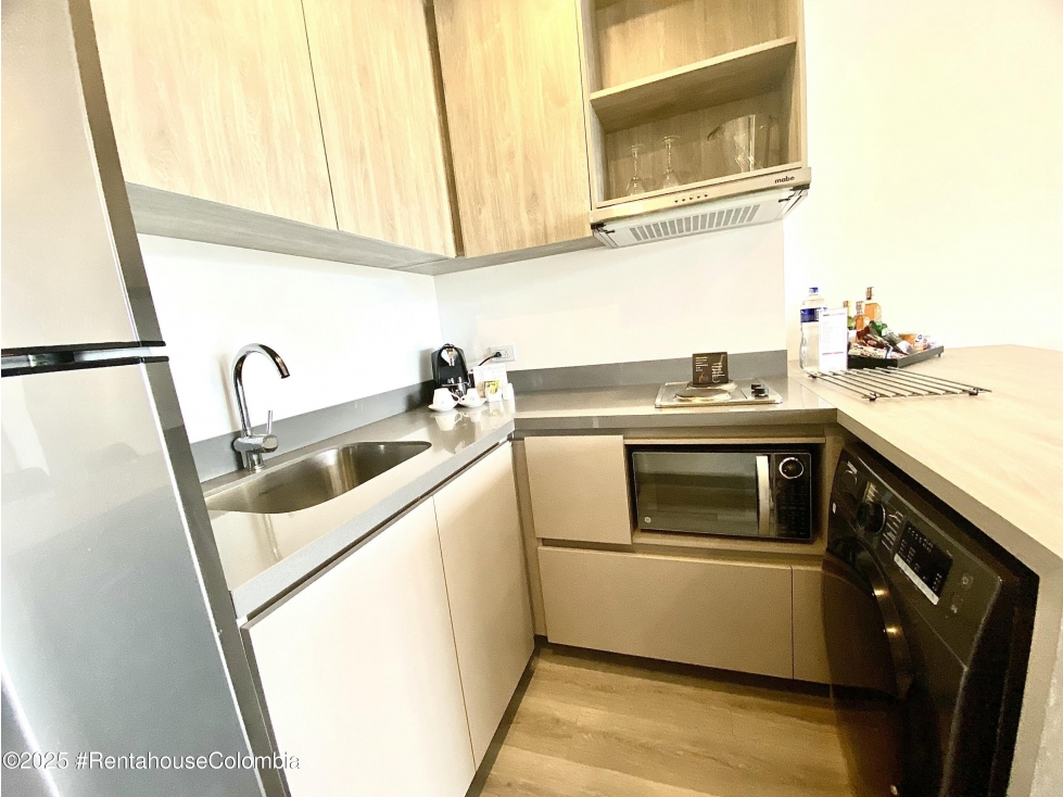 Apartamento en venta en Los Rosales, Bogotá · foto 8 de 21