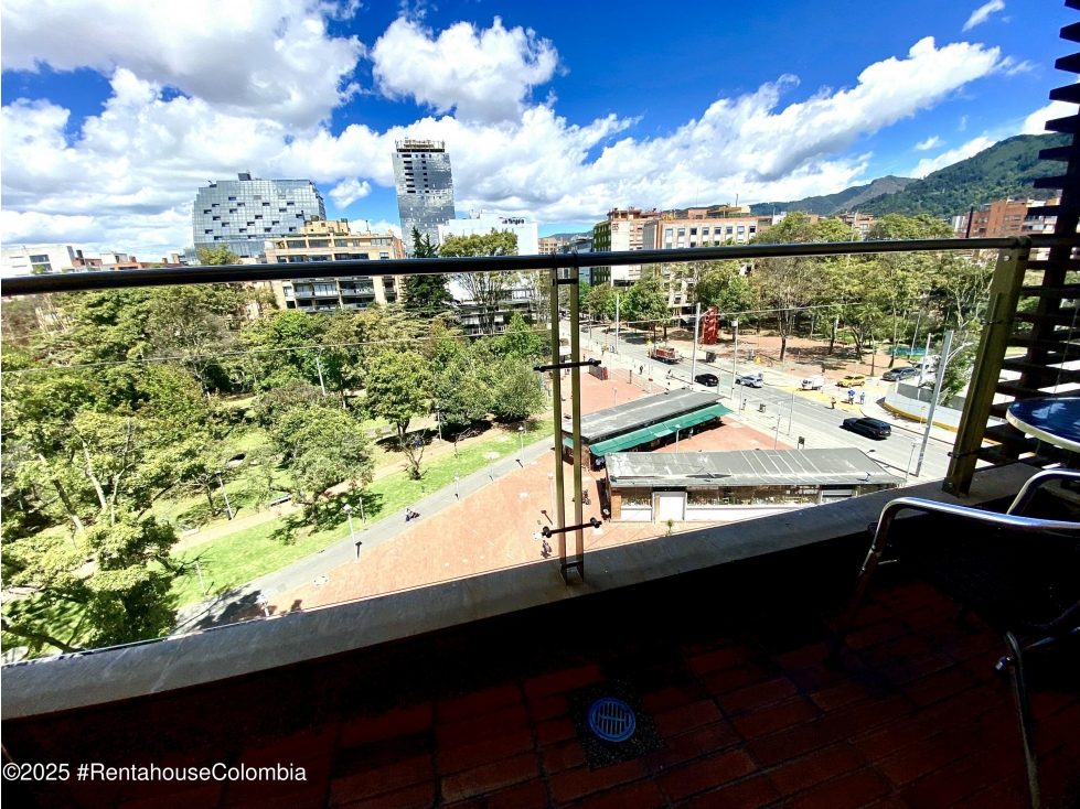 Apartamento en venta en Los Rosales, Bogotá · foto 14 de 21