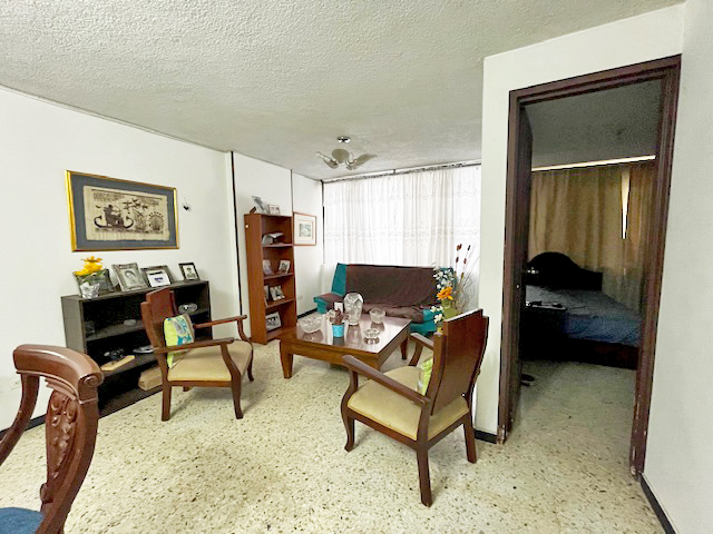 Apartamento en venta en Granada, Cali · foto 4 de 12