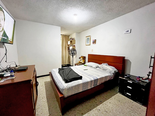 Apartamento en venta en Granada, Cali · foto 5 de 12