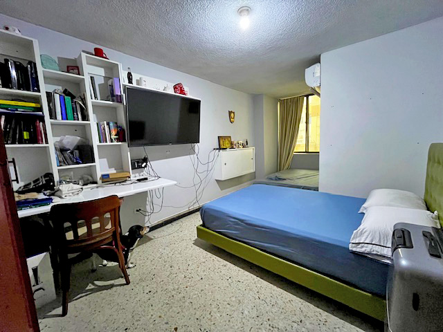 Apartamento en venta en Granada, Cali · foto 7 de 12