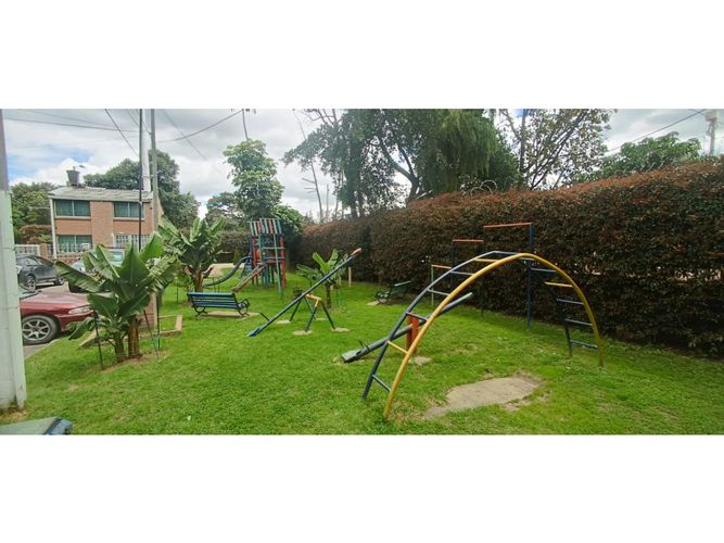Apartamento de 3 alcobas en venta en Minuto De Dios, Bogotá, 69 m² · foto 2 de 24