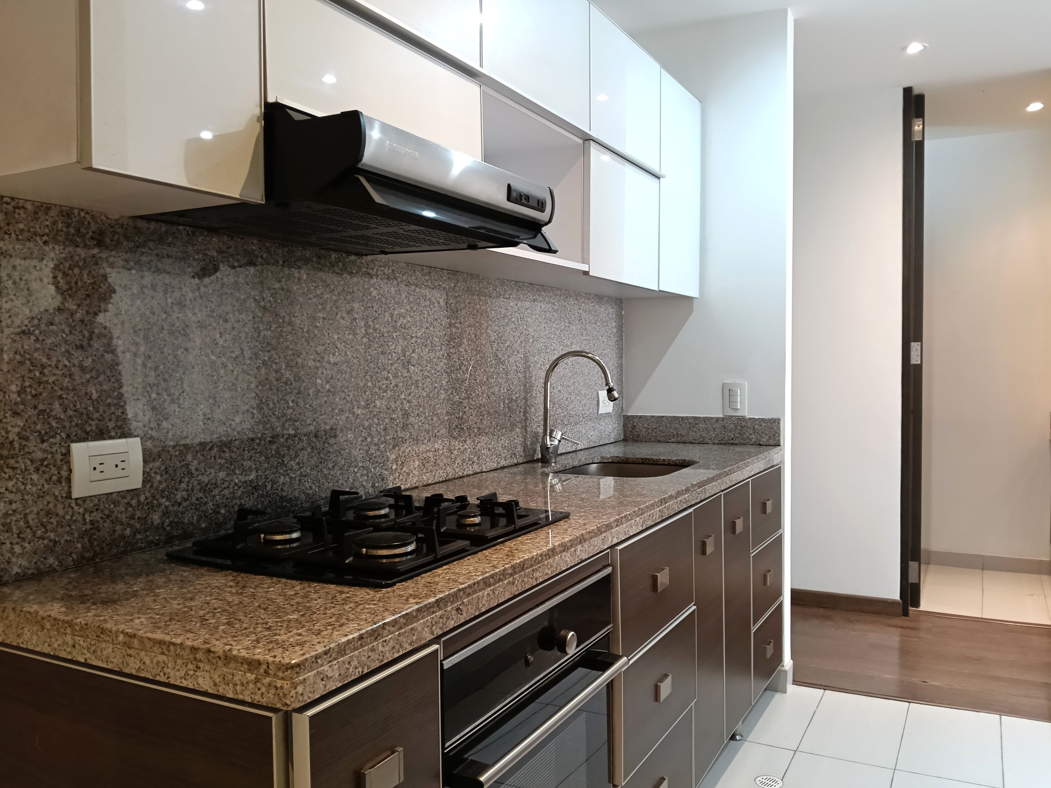 Apartamento en venta en Nueva Autopista, Bogotá · foto 4 de 17