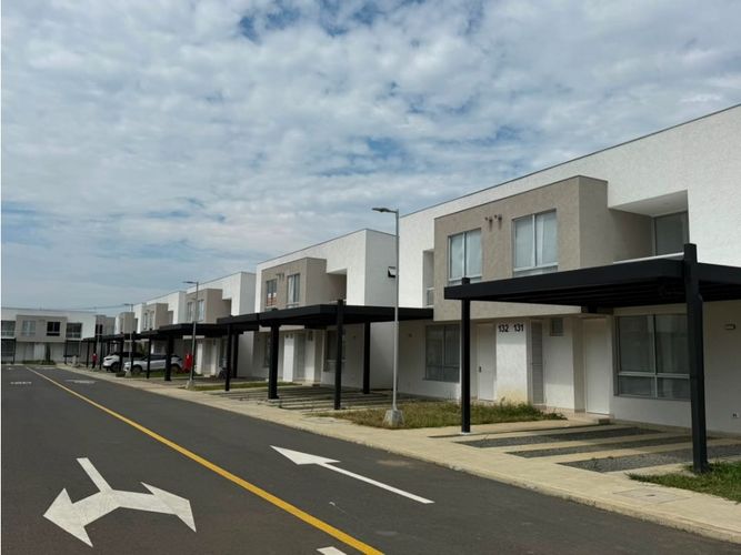 Casa de 3 alcobas en venta en Alfaguara, Jamundí, 155 m² · foto 2 de 24