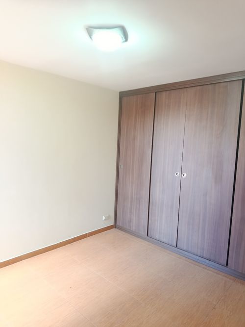 Apartamento de 3 alcobas en venta en Conjunto Residencial Zaragoza, Madrid, 53 m² · foto 3 de 12
