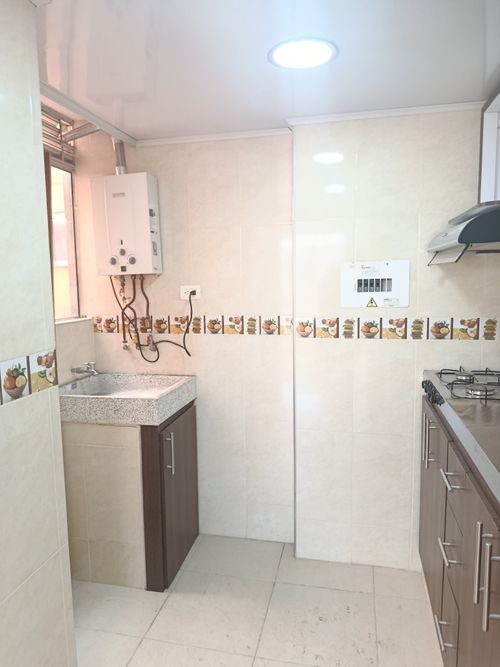 Apartamento de 3 alcobas en venta en Conjunto Residencial Zaragoza, Madrid, 53 m² · foto 12 de 12