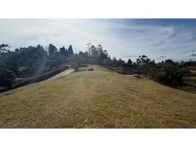Lote en venta en La Mosquita, Rionegro, 2580 m² · foto 4 de 8