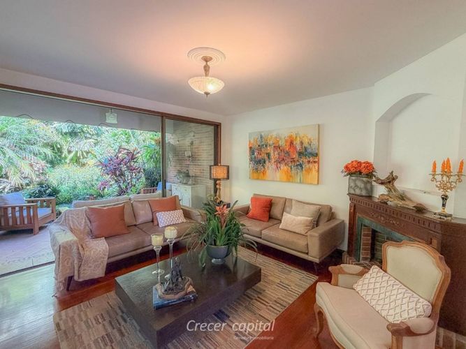 Casa de 3 alcobas en venta en Manila, Medellín, 218 m² · foto 4 de 21