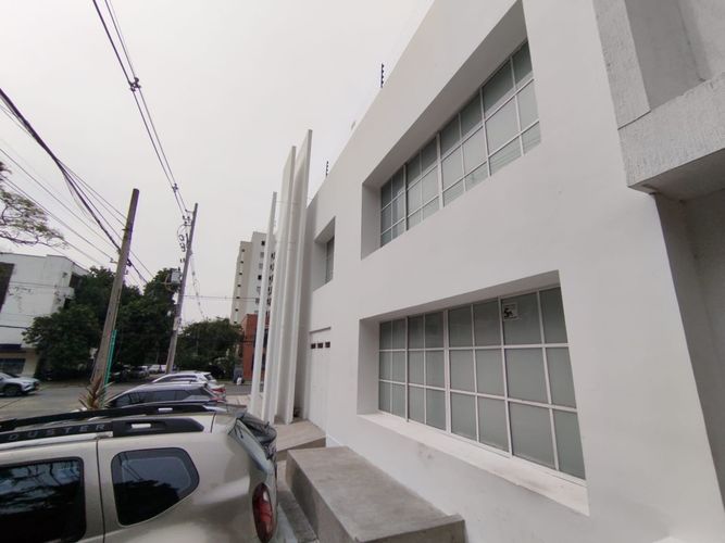 Local en arriendo en Santa Monica, Cali, 400 m² · foto 4 de 24