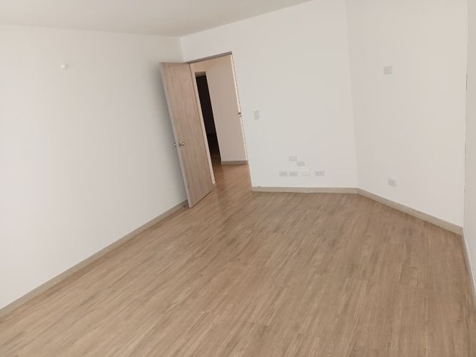 Local en arriendo en Santa Monica, Cali, 400 m² · foto 18 de 24