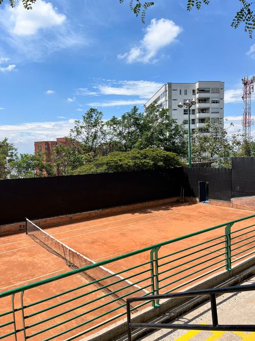 Apartamento de 3 alcobas en venta en Cristales, Cali, 125 m² · foto 18 de 20