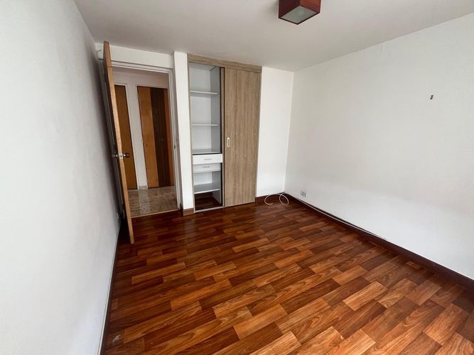 Apartamento de 3 alcobas en venta en Centro Comercial Mazuren, Bogotá, 93 m² · foto 13 de 22