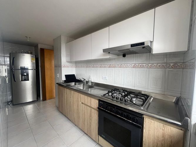 Apartamento de 3 alcobas en venta en Centro Comercial Mazuren, Bogotá, 93 m² · foto 15 de 22