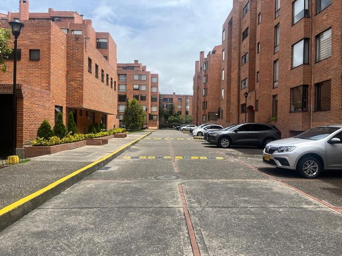 Apartamento de 3 alcobas en venta en Centro Comercial Mazuren, Bogotá, 93 m² · foto 21 de 22
