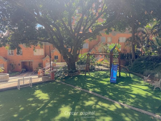 Casa de 4 alcobas en venta en Manila, Medellín, 230 m² · foto 3 de 17