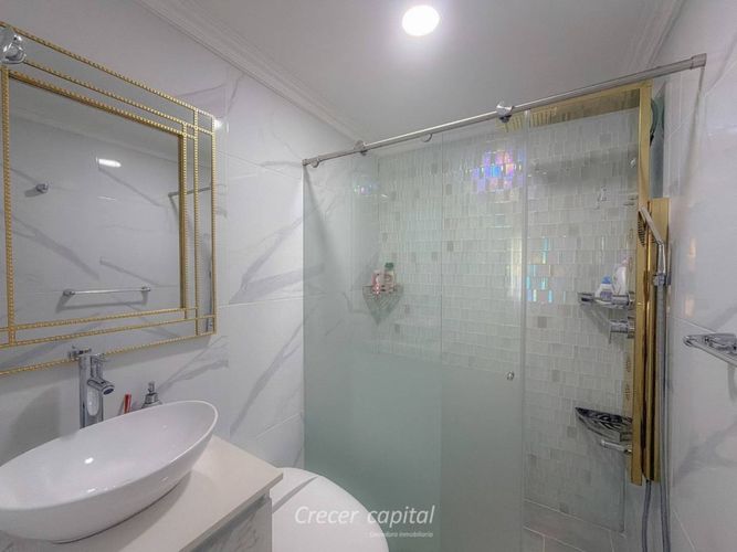 Casa de 4 alcobas en venta en Manila, Medellín, 230 m² · foto 12 de 17