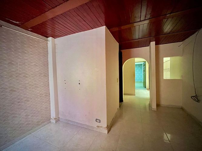 Casa de 9 alcobas en venta en Santa Ines, Bogotá, 153 m² · foto 8 de 17