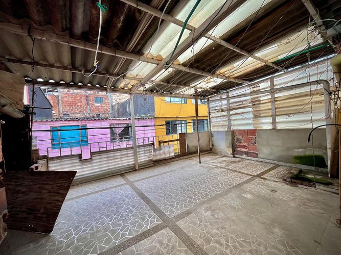 Casa de 9 alcobas en venta en Santa Ines, Bogotá, 153 m² · foto 16 de 17