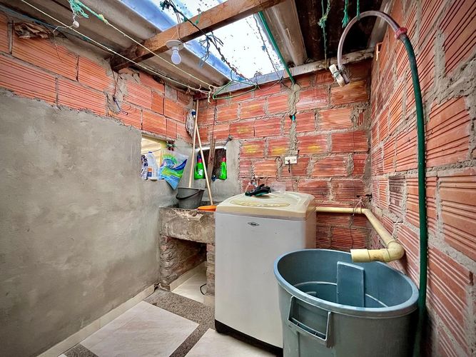 Casa de 9 alcobas en venta en Santa Ines, Bogotá, 153 m² · foto 17 de 17
