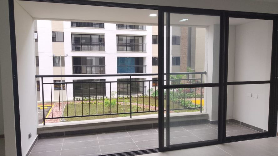 Apartamento de 3 alcobas en venta en Parque Natura, Jamundí, 90 m² · foto 2 de 20