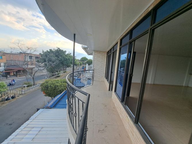 Apartamento de 3 alcobas en venta en La Fortaleza, Cali, 126 m² · foto 19 de 24