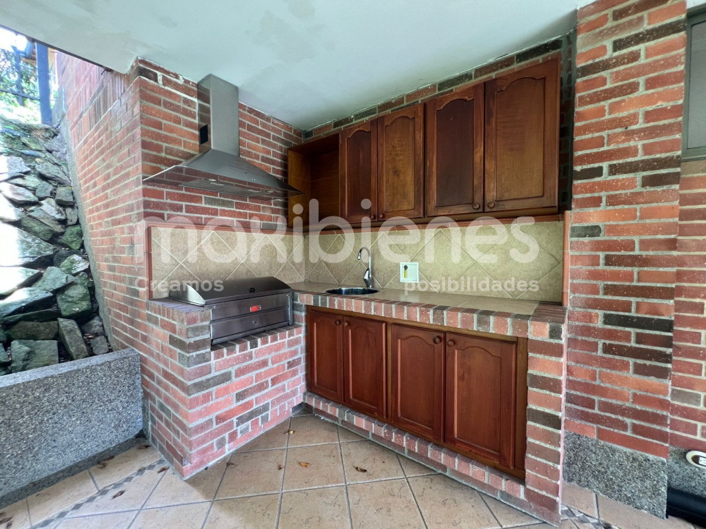 Apartamento en arriendo en El Tesoro, Medellín · foto 5 de 24