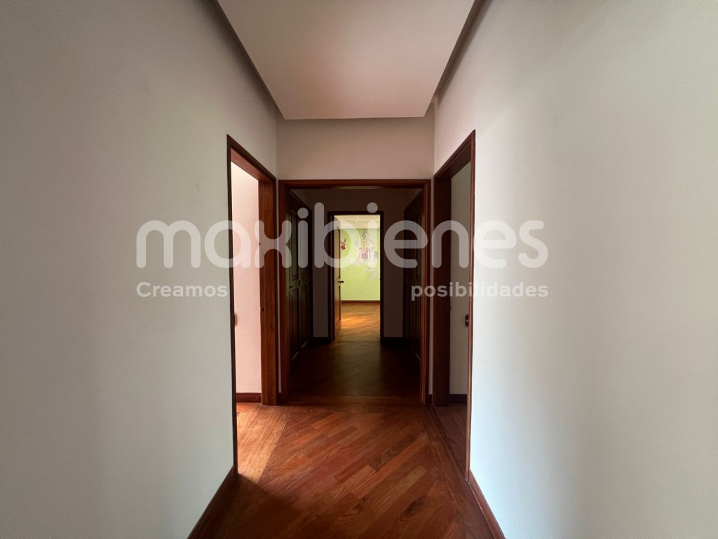 Apartamento en arriendo en El Tesoro, Medellín · foto 6 de 24