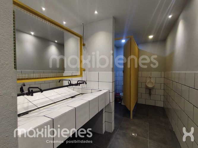 Local en arriendo en Manrique Central, Medellín, 80 m² · foto 9 de 11