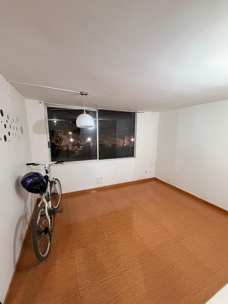 Apartamento en venta en Fontanar Del Río, Bogotá · foto 4 de 12