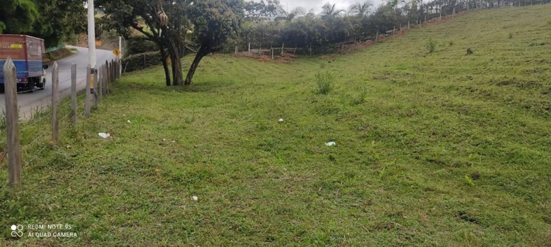 Lote en venta en Pontezuela, Rionegro, 34943 m² · foto 5 de 9