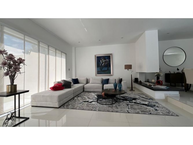 Casa de 4 alcobas en venta en Cerritos, Pereira, 240 m² · foto 4 de 24