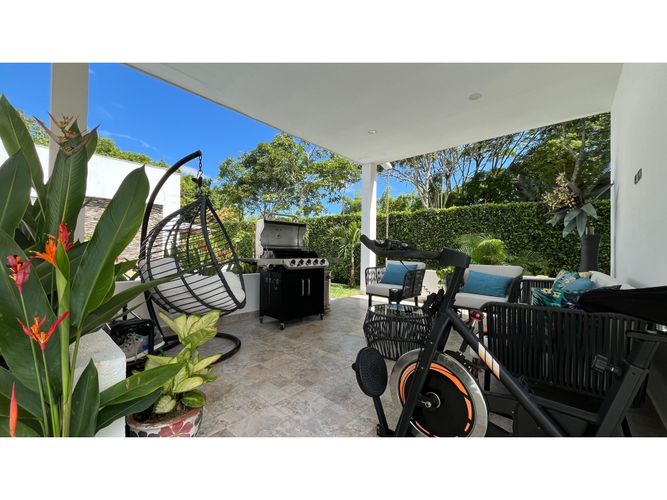 Casa de 4 alcobas en venta en Cerritos, Pereira, 240 m² · foto 11 de 24