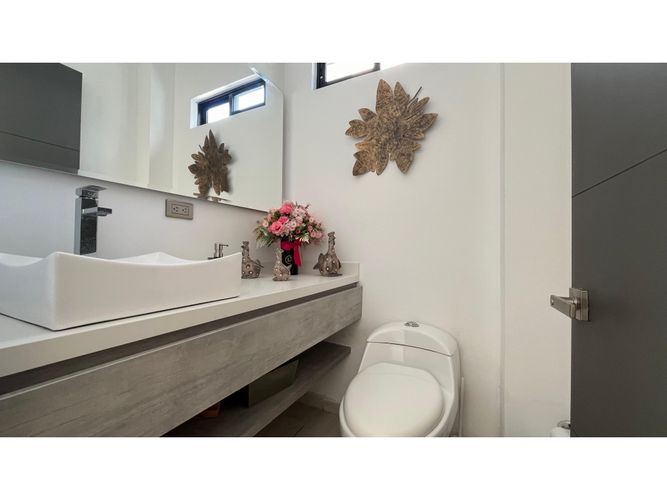 Casa de 4 alcobas en venta en Cerritos, Pereira, 240 m² · foto 24 de 24