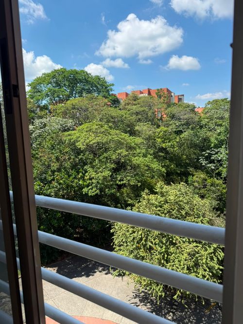 Apartamento de 4 alcobas en venta en Ciudad Jardin, Cali, 190 m² · foto 19 de 24