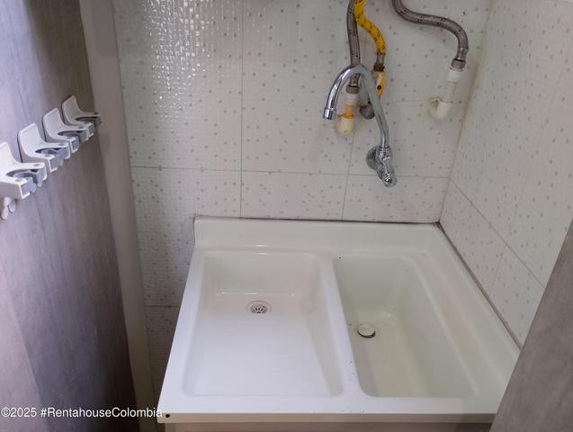 Apartamento en venta en El Batán, Bogotá · foto 9 de 24