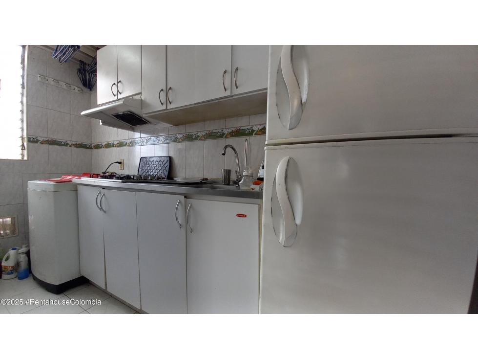 Apartamento en venta en Britalia, Bogotá · foto 2 de 22