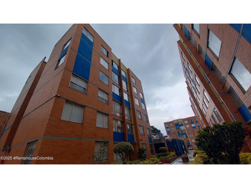 Apartamento en venta en Britalia, Bogotá · foto 3 de 22
