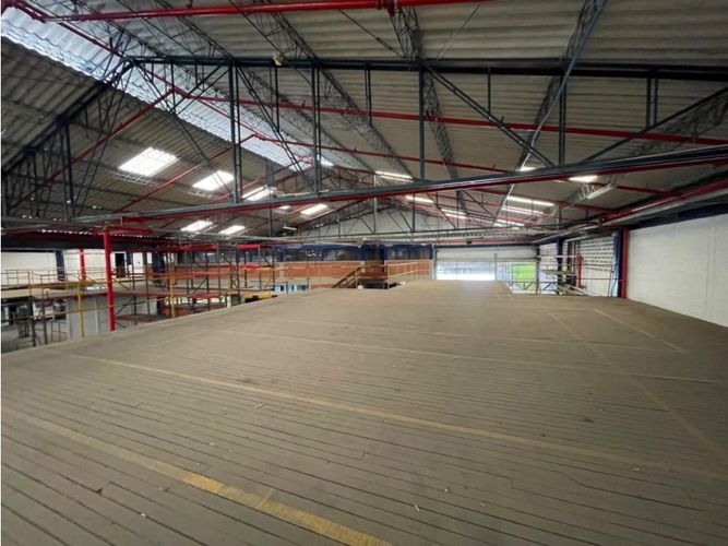 Bodega en arriendo en Caqueta, La Estrella · foto 4 de 19