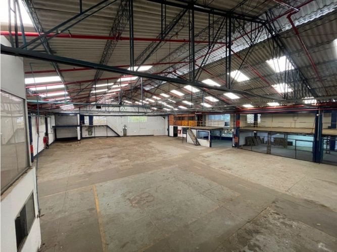 Bodega en arriendo en Caqueta, La Estrella · foto 6 de 19