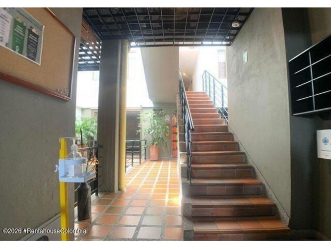 Apartamento de 1 alcoba en venta en Acevedo Tejada, Bogotá, 26 m² · foto 2 de 18