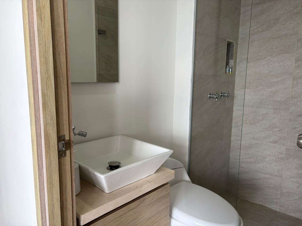 Apartamento en arriendo en Entreamigos, Sabaneta · foto 9 de 16
